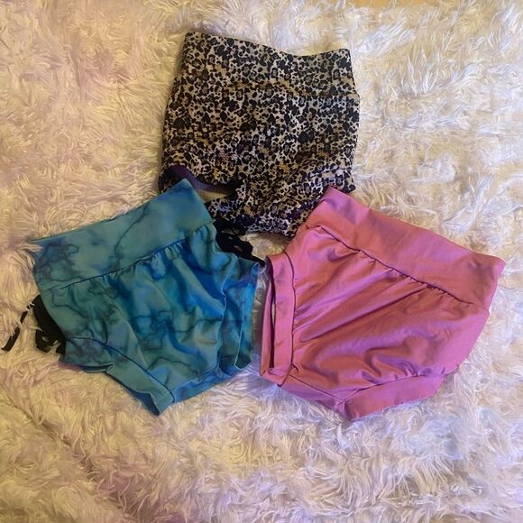 Bundle (3) Baby Girl Bummies; Leopard, Pink, Marble Turquoise with Black Fringe - Picture 1 of 13